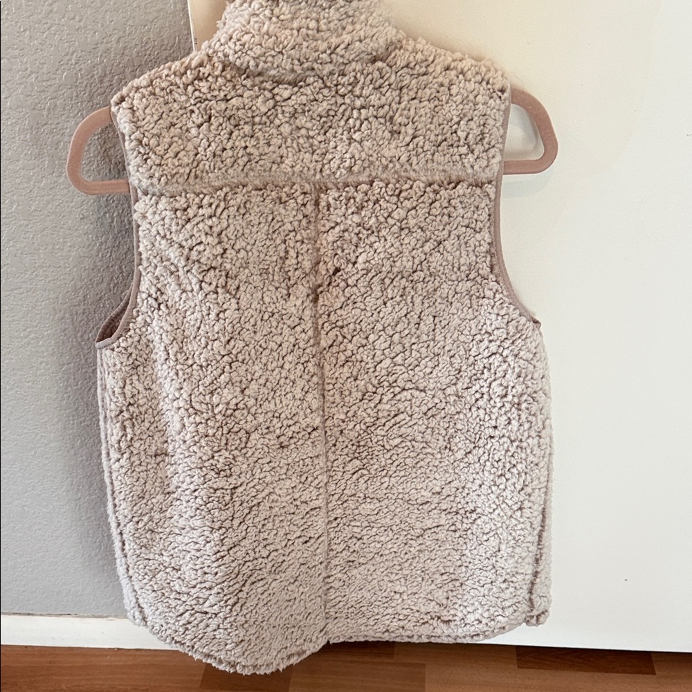 Thread & Supply Beige Sherpa Vest - Picture 5 of 8